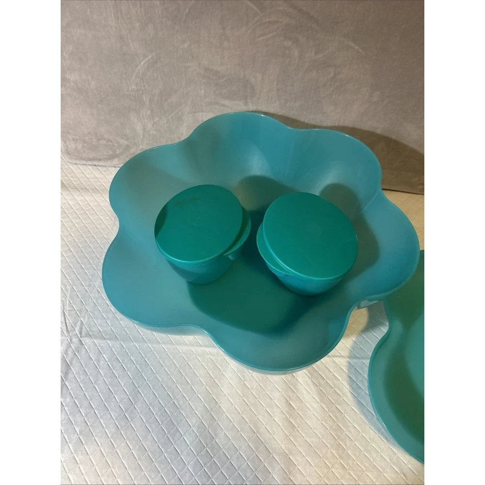 Tupperware 4624 5.6L Chip N Dip Bowl Set Aqua 6pc Divided Lid Tray